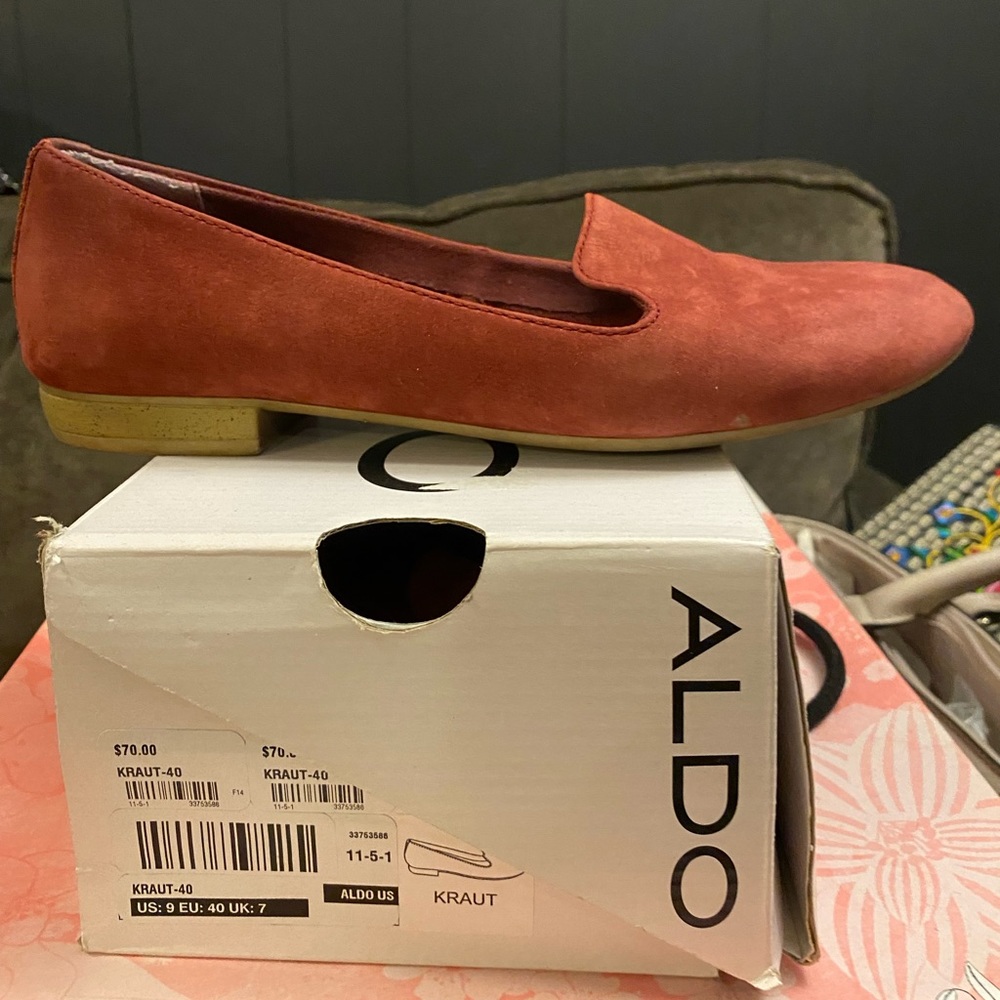 ALDO Flats Women’s Size 9